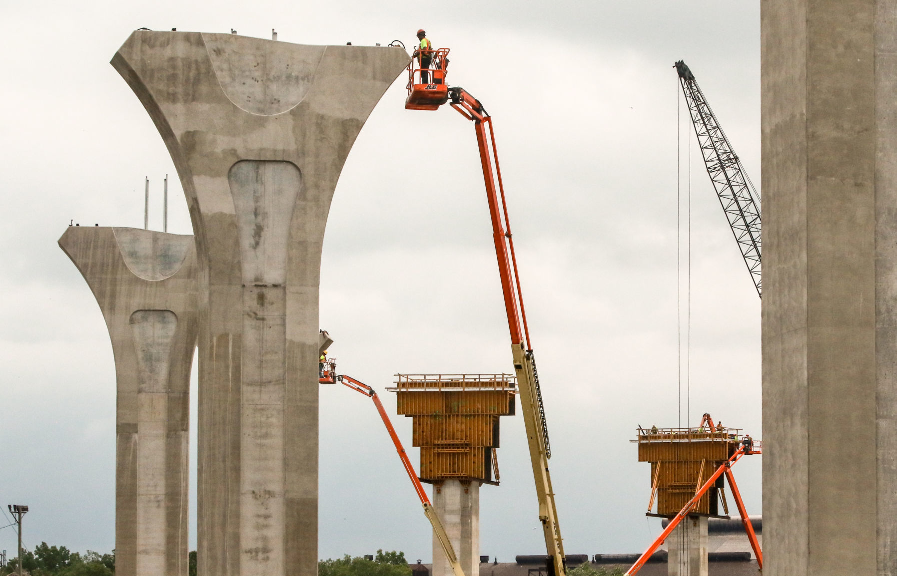 Cline Avenue Bridge construction project